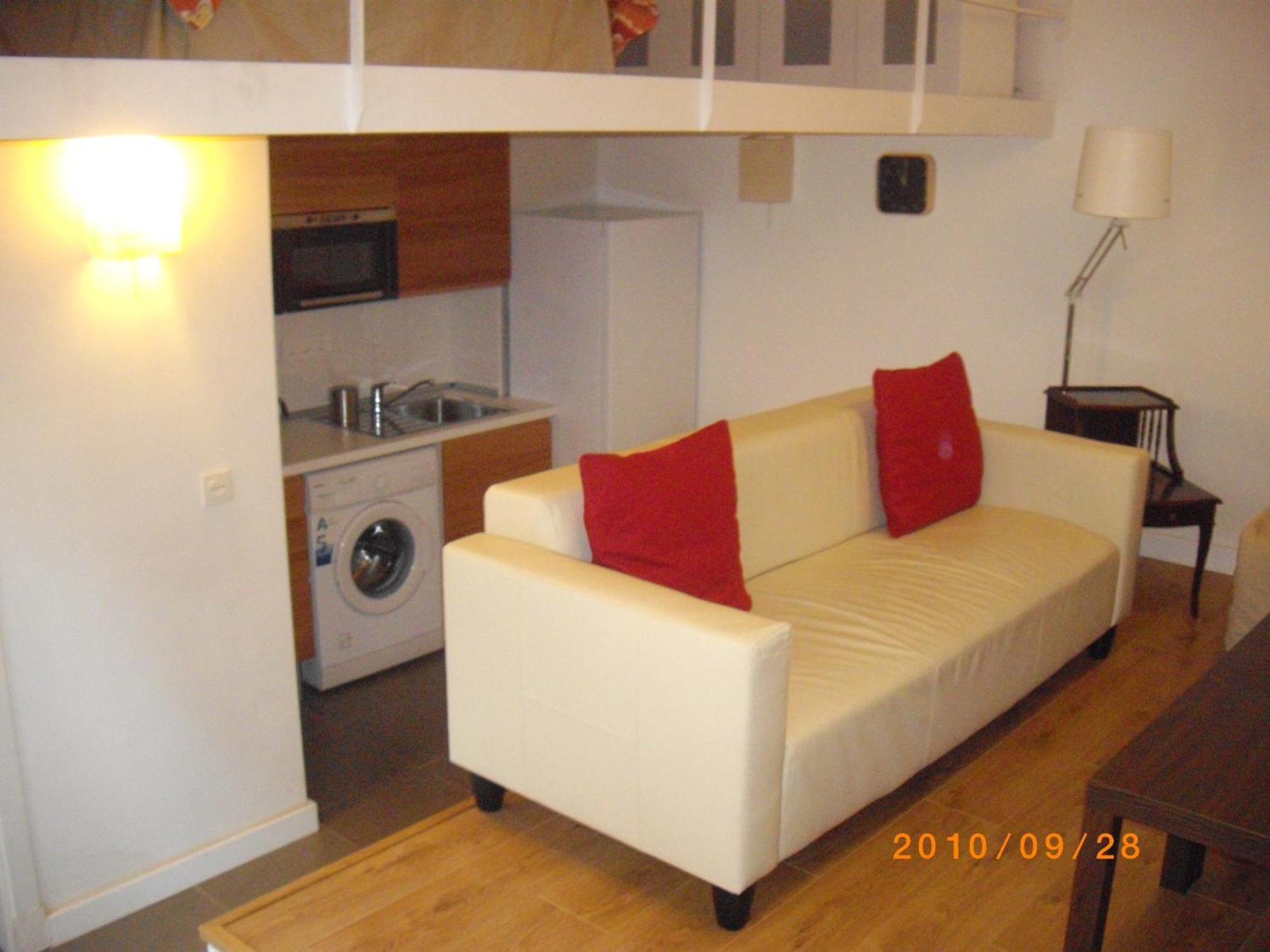 Apartamentos Clavero Malaga Ruang foto