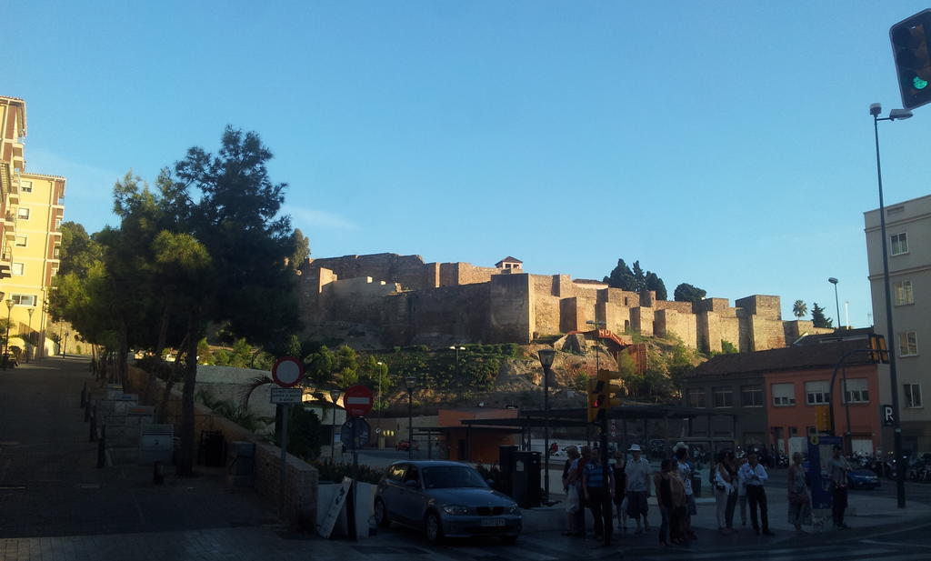Apartamentos Clavero Malaga Ruang foto
