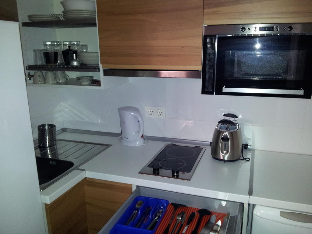 Apartamentos Clavero Malaga Ruang foto