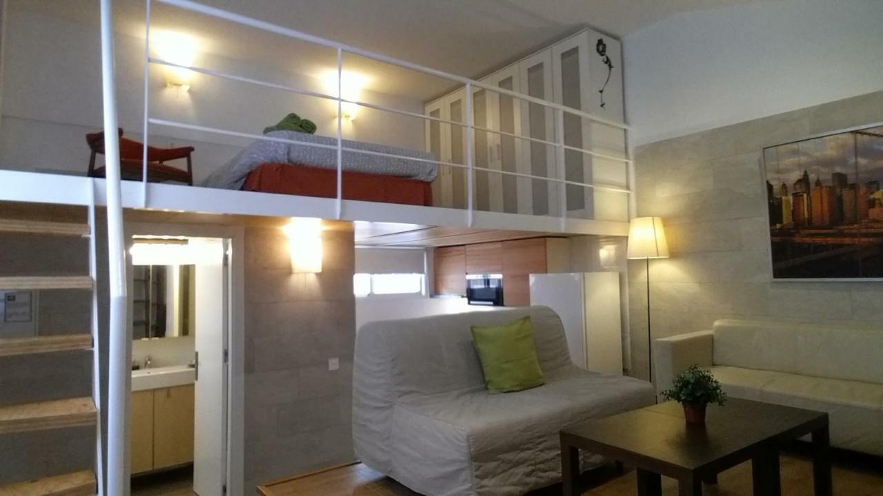 Apartamentos Clavero Malaga Bagian luar foto