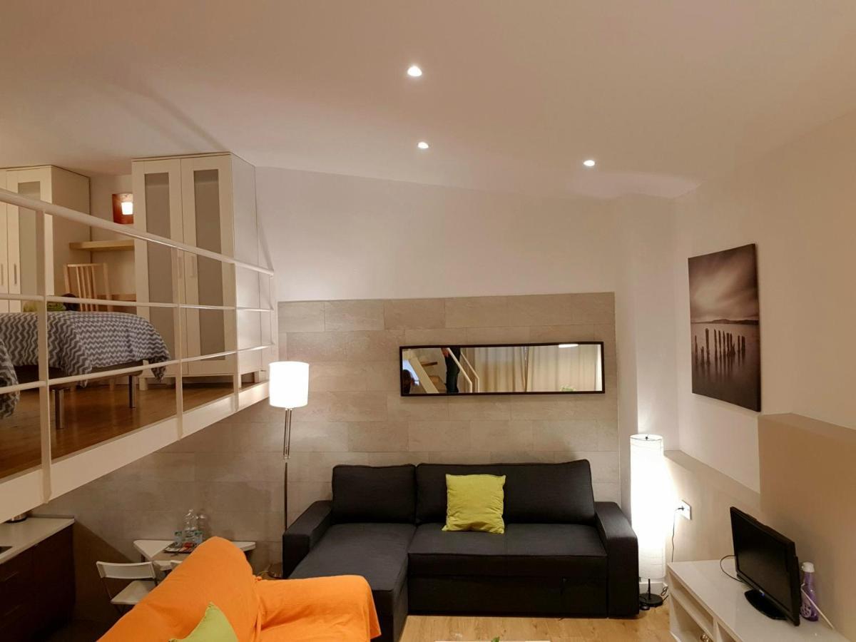 Apartamentos Clavero Malaga Bagian luar foto